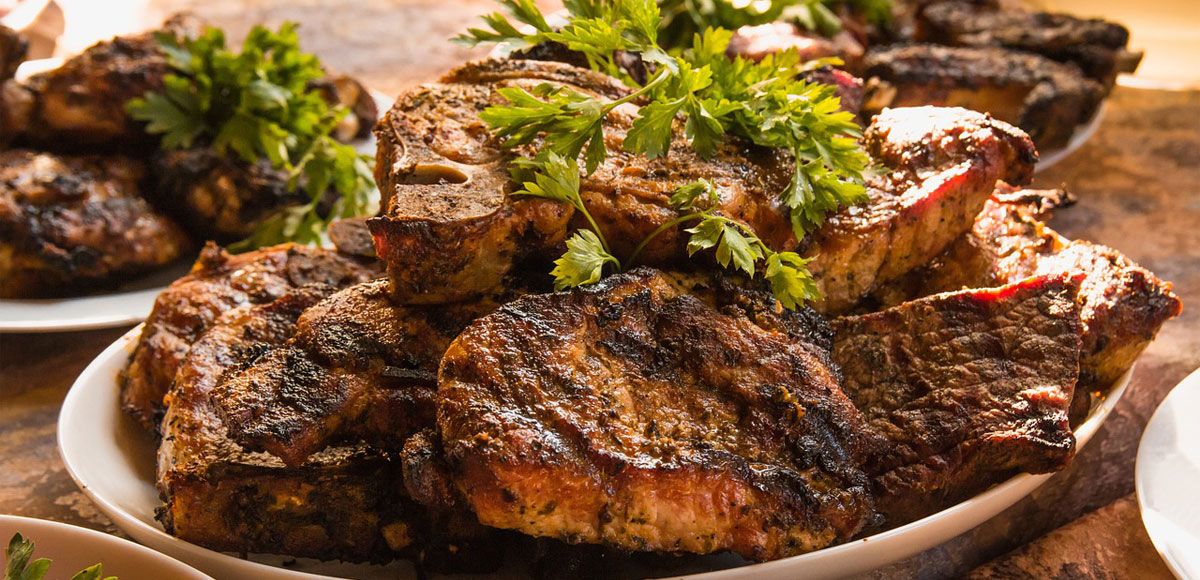 Über Uns barbecue dish item 2